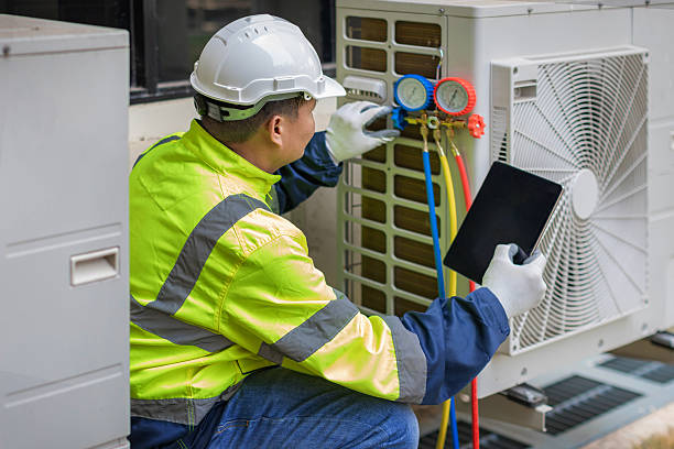 Professional Heat Pump Repair technician working in Closter, NJ